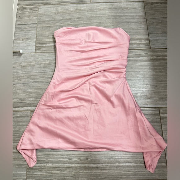 {{SOLD}} House of CB “Jasmine” Pink Strapless Corset Mini Dress- Size Medium - Picture 4 of 11